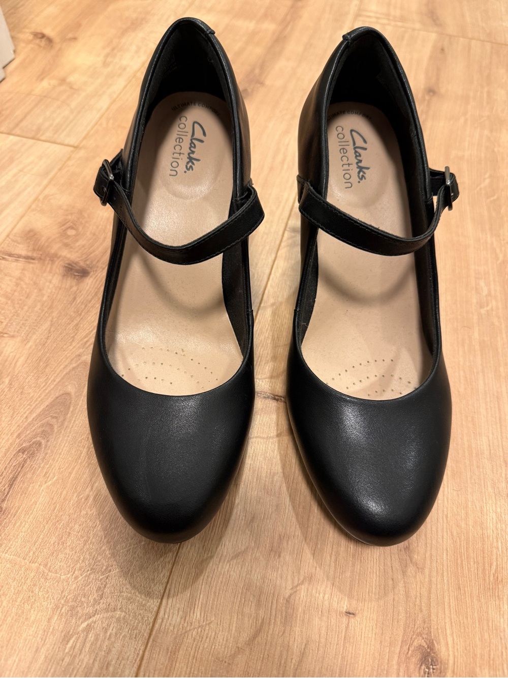 Clarks Black Mary Jane Heel Pumps with Strap